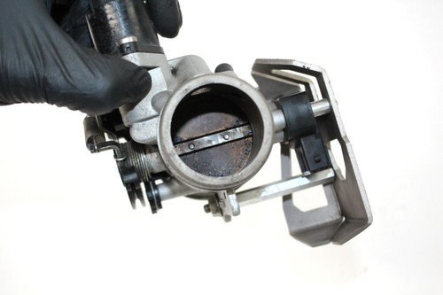 Carrocerías del acelerador izquierdo BMW R1200GS Adventure 06 - Imagen 2 de 6
