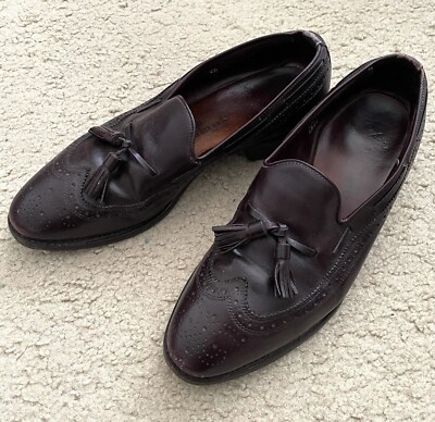 Allen Edmonds Manchester Burgundy Wingtip Tasseled Loafer  display picture 1