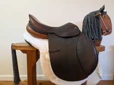 16" Close Contact Harry Dabbs English Saddle