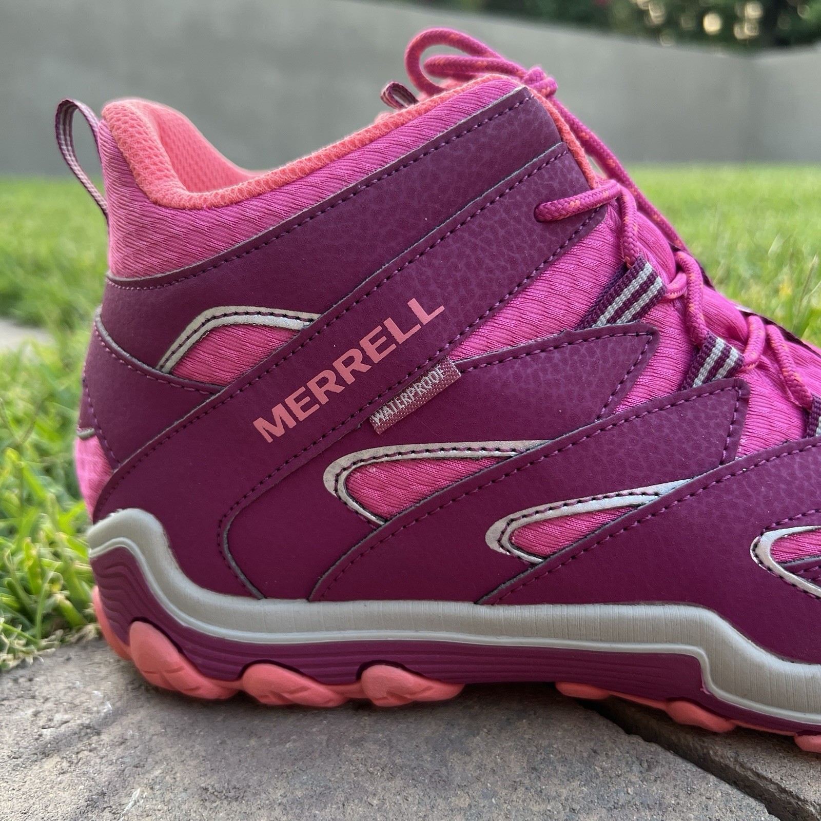Merrell Chameleon Big Kids taglia 7 stivali da trekking impermeabili campeggio ragazze bacche