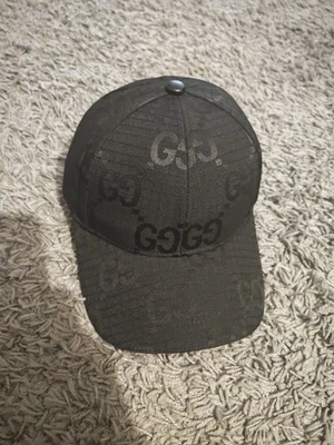 Gucci Casquette homme noire toile coton monogramme GG réglable - Photo 1/4