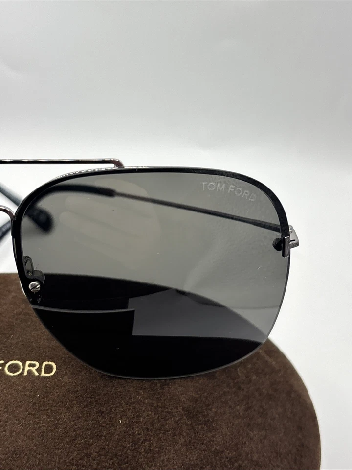 Gafas de sol Tom Ford FT0883 12A Mckenzie impecables nuevas con estuche Tom Ford Foto 2 de 4