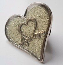BRITISH HEART FOUNDATION SILVER TONE GLITTER HEART PIN BADGE CHARITY COLLECTABLE BRITISH HEART FOUNDATION SILVER TONE GLITTER HEART PIN BADGE CHARITY COLLECTABLE
