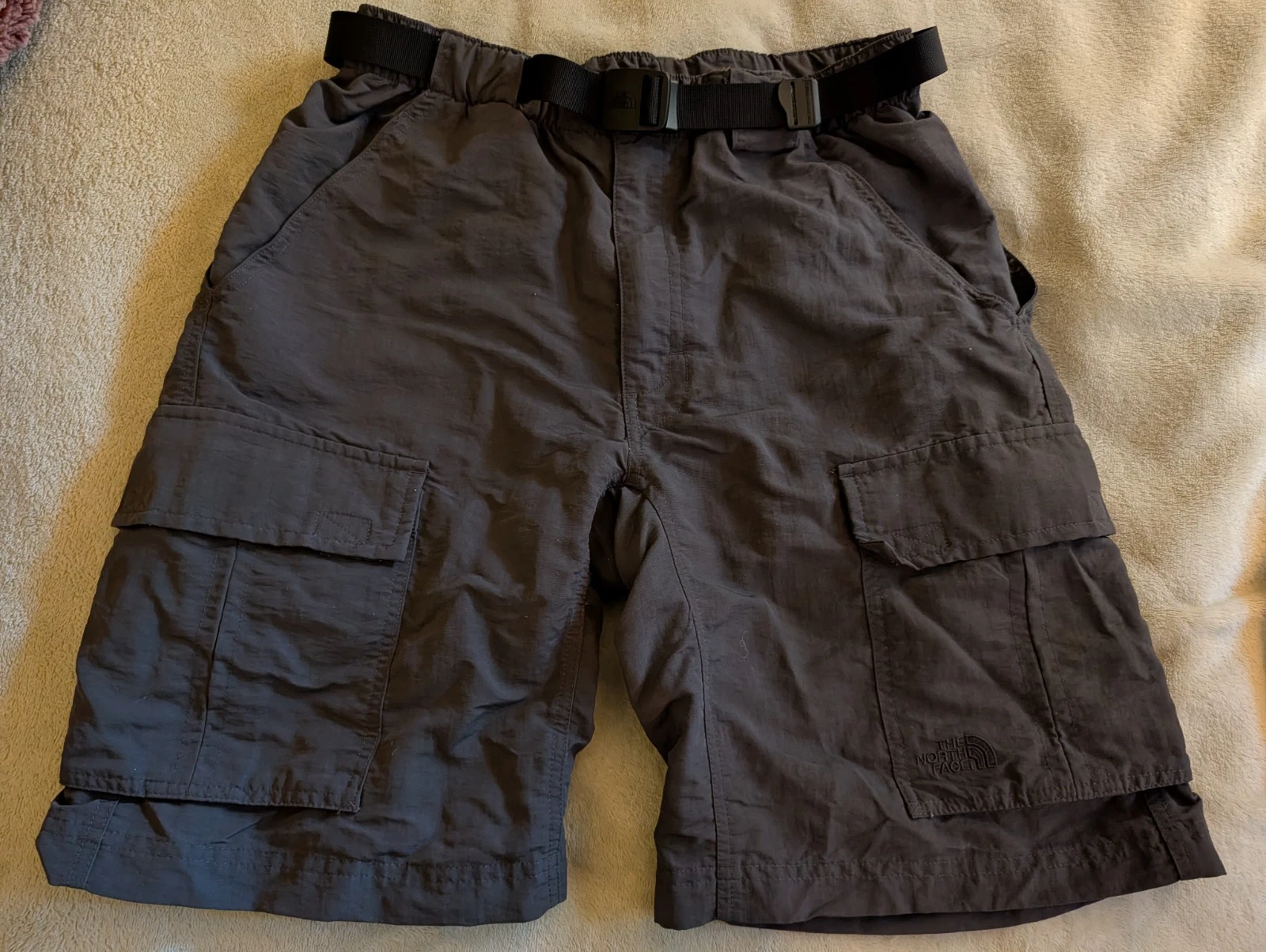 THE NORTH FACE MENS SHORTS S Small Outdoors Hiking Camping Gray Pockets Belt