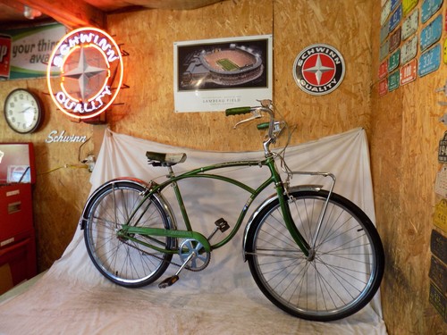 1970 SCHWINN TYPHOON MENS AMERICAN 3-SPEED BICYCLE JAGUAR PANTHER CORVETTE GREEN