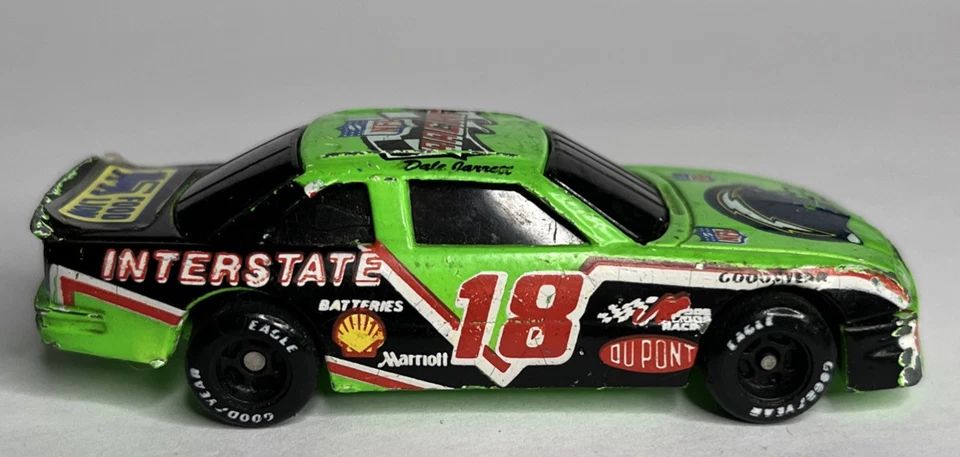 Dale Jarrett 1991 #18 NFL Chargers Tribute Chevy NASCAR Racing Champions 1/64~GC Foto 2 de 4