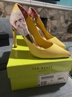 Ted Baker Yellow Satin Floral Pointed Toe Stiletto Pumps 7.5 — photo 1