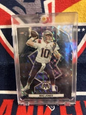 2022 Mosaic Mac Jones GENESIS PRIZM SSP NE PATRIOTS #133 Case Hit