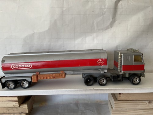 ERTL 1/25 INTERNATIONAL SEMI-TRUCK USED MADE USA CONOCO OIL CO 19” LONG - Picture 1 of 5