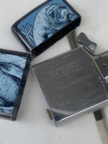 Barrett-Smythe Collection Zippo Lighter B44 Manatee 1994 Nuovo DISCOUNT - Picture 5 of 6