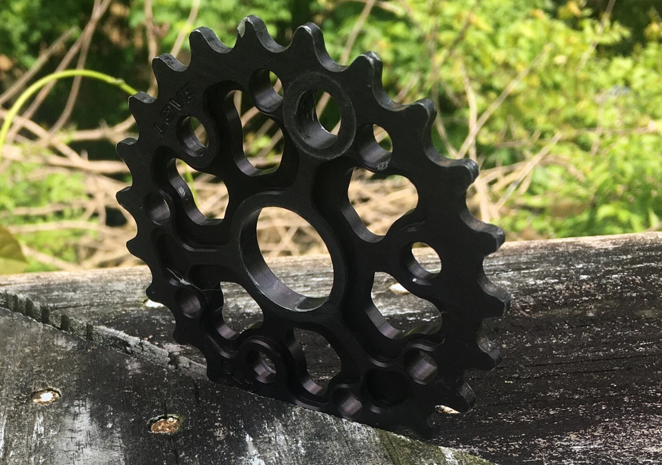 Piñón Quamen 23T anodizado BMX Flatland Mid School aluminio EE. UU. RARO Foto 3 de 4