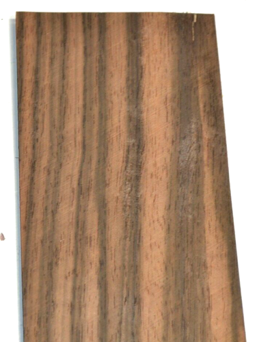 Foglio impiallacciatura legno grezzo ebano Macassar 3,5 x 49 pollici spessore 1/42° 3K4672-21 - Foto 1 di 10