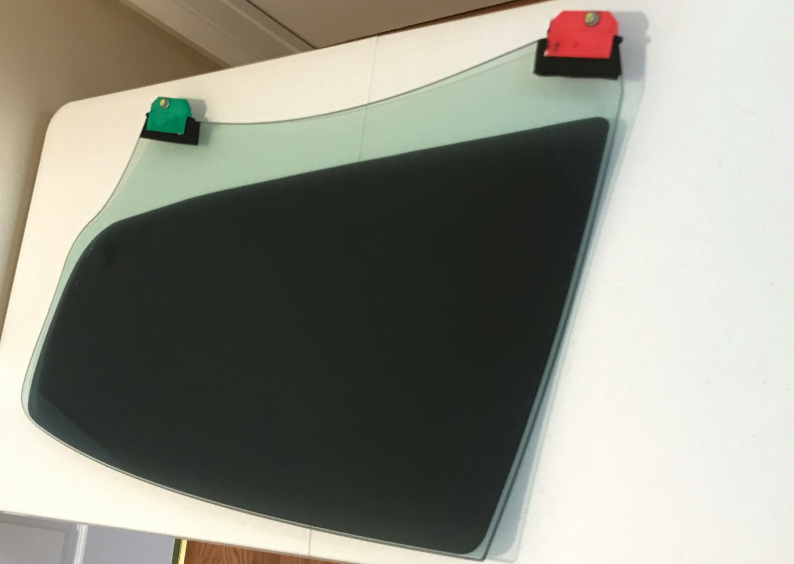 07 Maserati Quattroporte M139 Rear Right Door Window Glass  Laminated 43R-001596