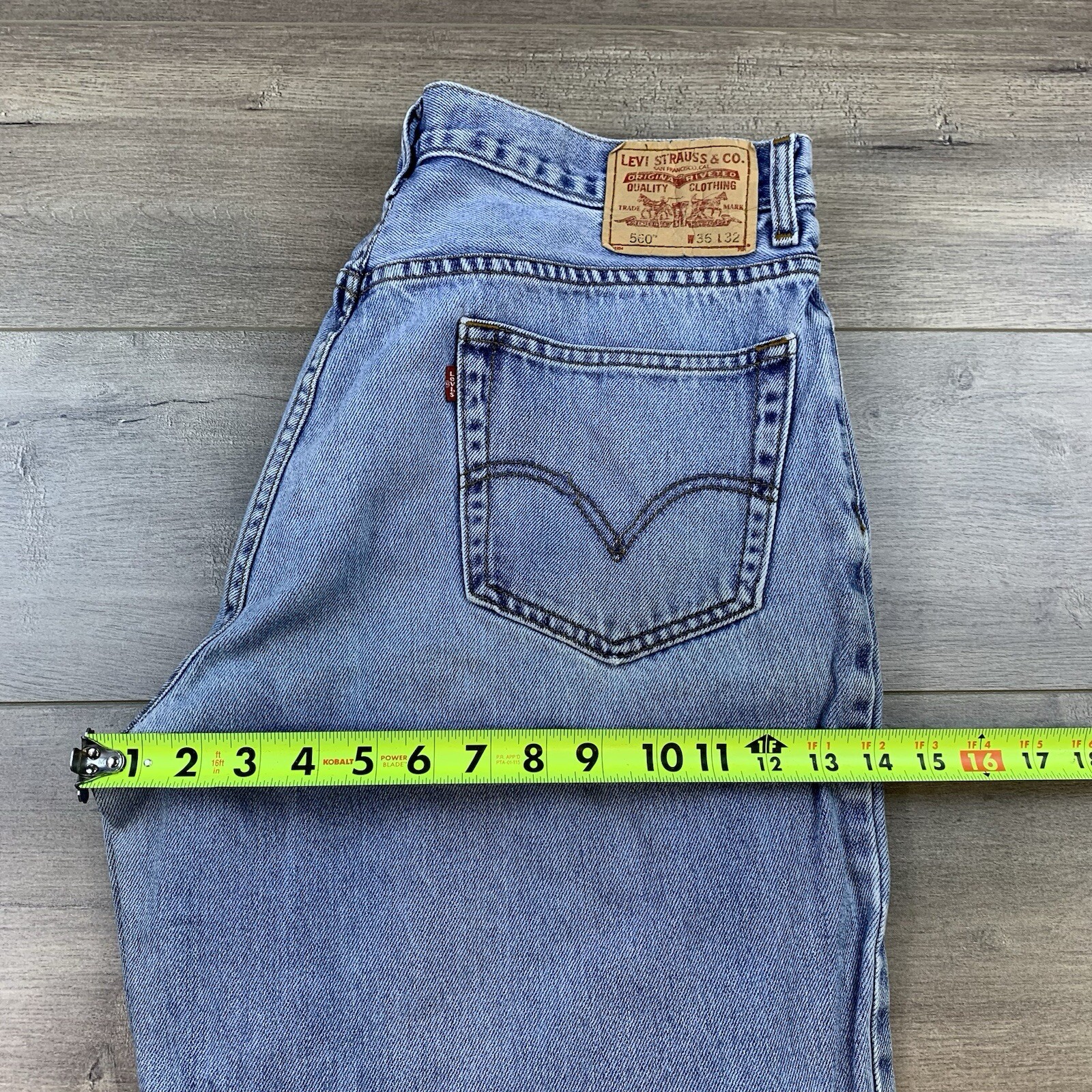 Levis 560 Jeans Mens Size 36 x 32 Comfort Fit Blue Light Wash Denim Vintage 90s thumbnail 15