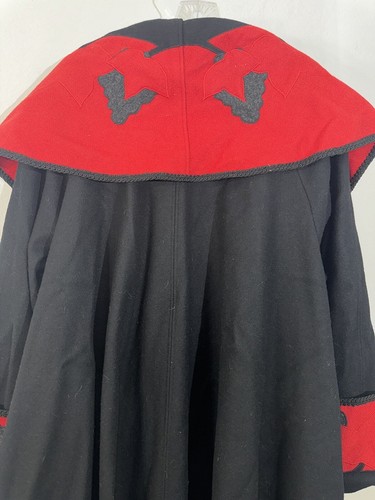 Casco Bay Wool Works Victoria Thomas Women's Black Red Open Front Cape Vintage - Picture 8 of 13