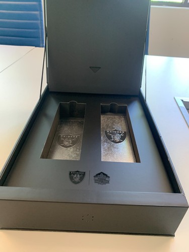Las Vegas Raiders 2022 Allegiant Stadium Season Ticket Gift Box - Picture 3 of 3
