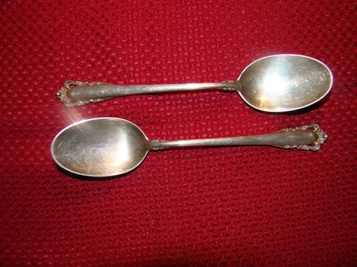 LOT OF 2 LUNT CARILLON STERLING SILVER TEASPOONS NO MONOGRAM