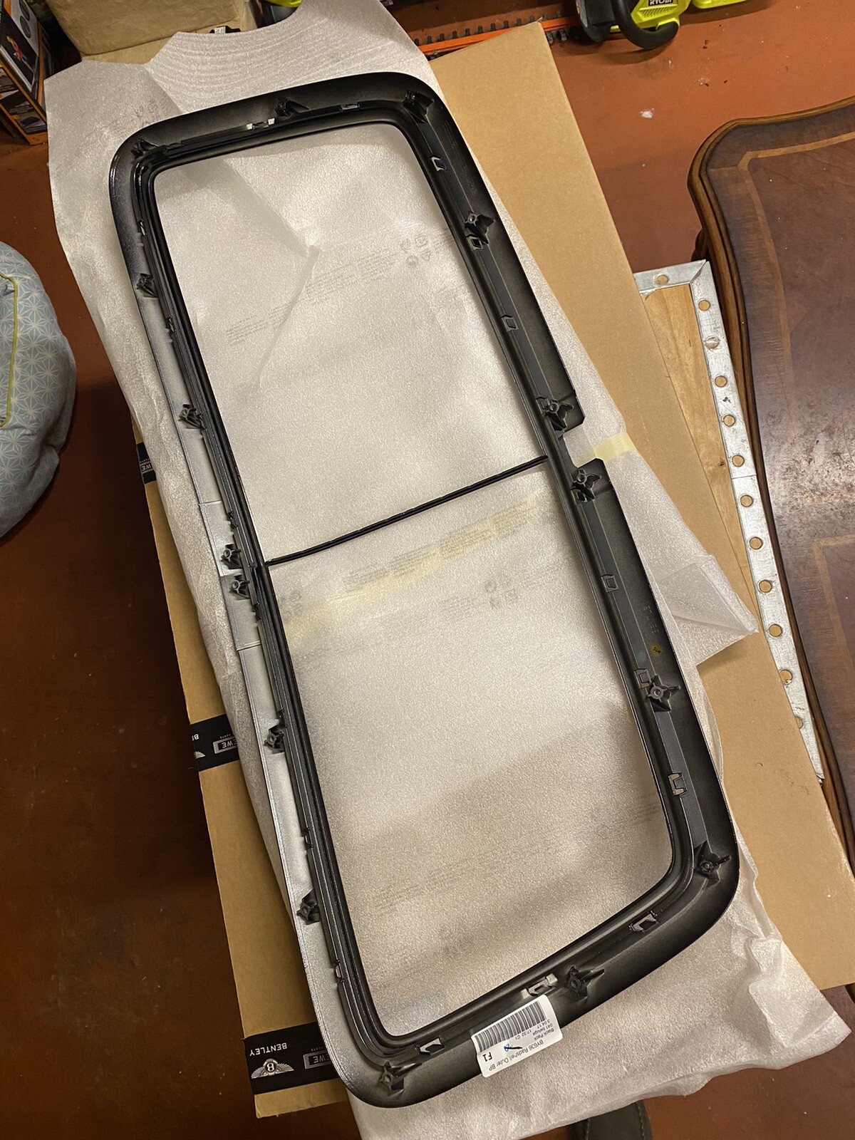 OEM 36A853667B Black Grille Trim for ‘17-‘19 Bentley Bentayga