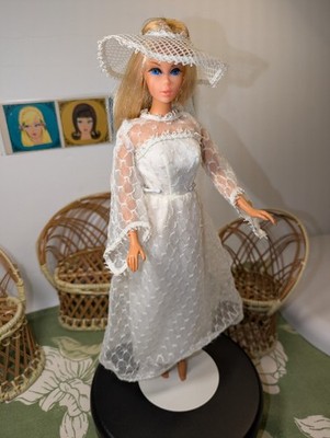 1978 Bride in White, a Lovely Sight Barbie Fashion. #2300  With Bouquet