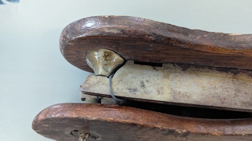 Antike Schlittschuhe aus Holz 12 Zoll - Bild 3 von 7