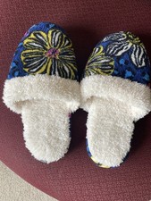 Vera Bradley Women  s Slippers US Sz Medium 7-8 New
