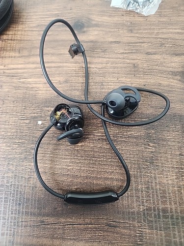 Bose SoundSport Auricolari In Ear, Nero, con Custodia **SOLO PARTI, LEGGERE** - Foto 7 di 13