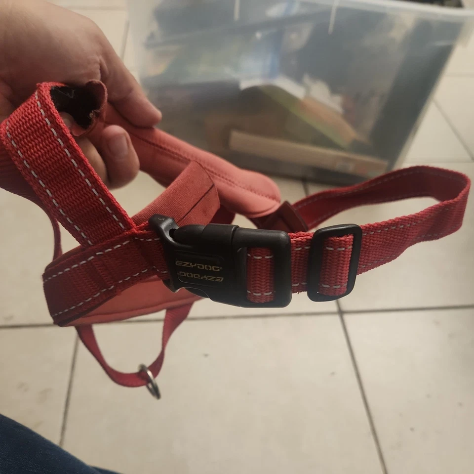 Ezydog Harness Quick-fit Dog Harness – Red, Medium, Used, w/ Handle - Image 3 of 4