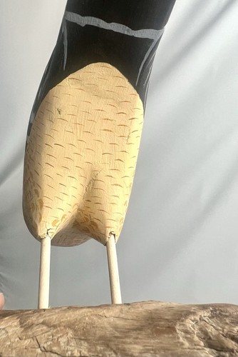 Red Shouldered Hawk Original Wood Carving Artist Signed 1981 - Picture 9 of 10