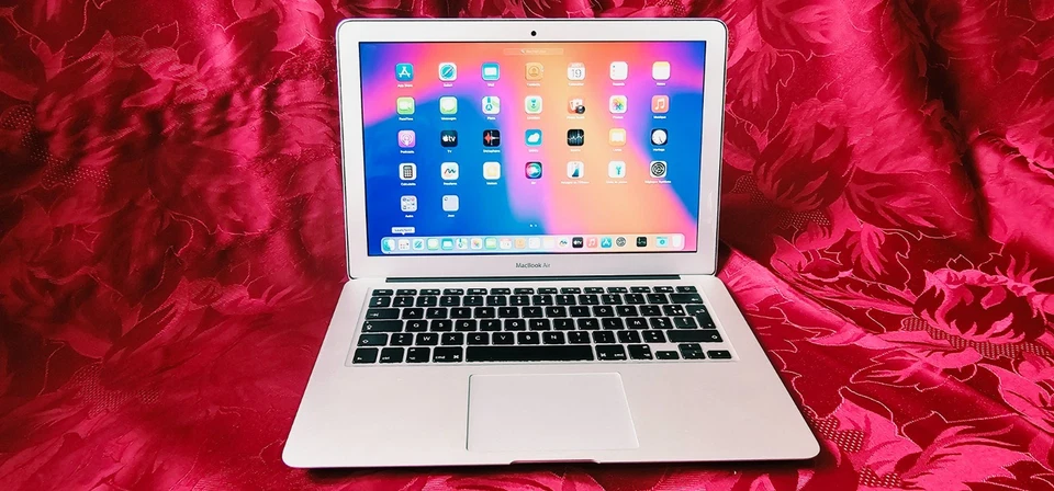 MacBook Air 13-inch A1466 2015 4GB Ram NO SSD HDD, photo 2 sur 5