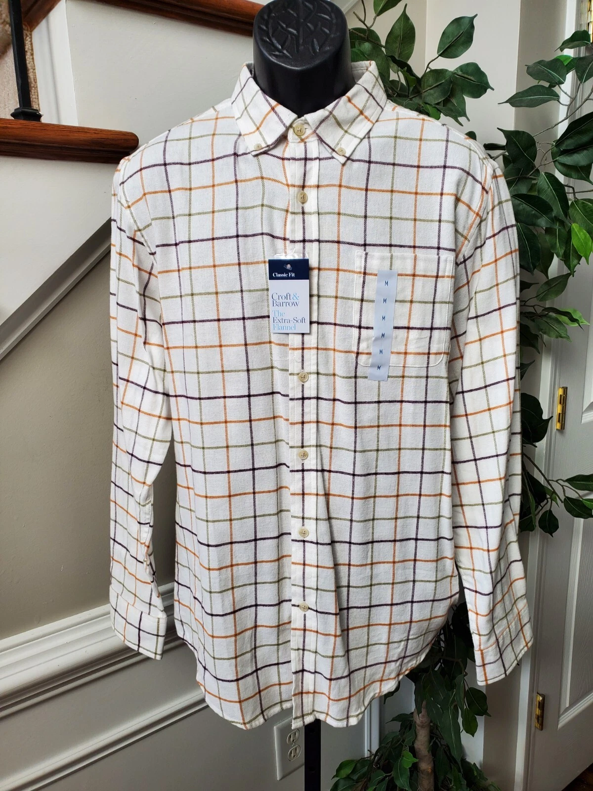 Croft & Barrow Men's White Cotton Collared Long Sleeve Buttons Down Shirt Size M