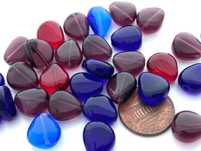 11 x 12mm Translucent Pear Shape Glass Beads 30