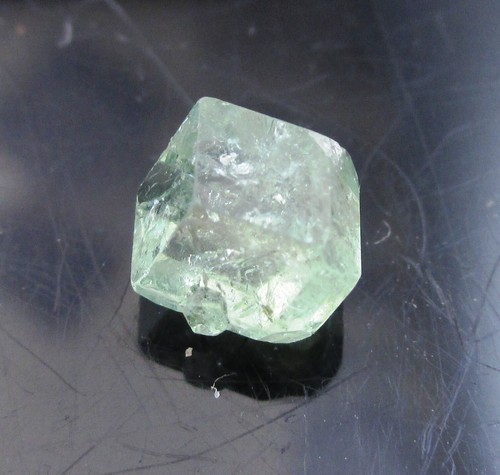 2.46 ct green Tsavorite garnet crystal - Merelani Hills, Tanzania - Picture 7 of 12