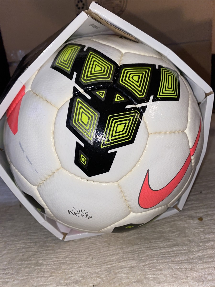Nike Incyte Official Match Ball 2014/15, Merlin, Flight Nike Incyte Official Match Ball 2014/15, Merlin, Flight