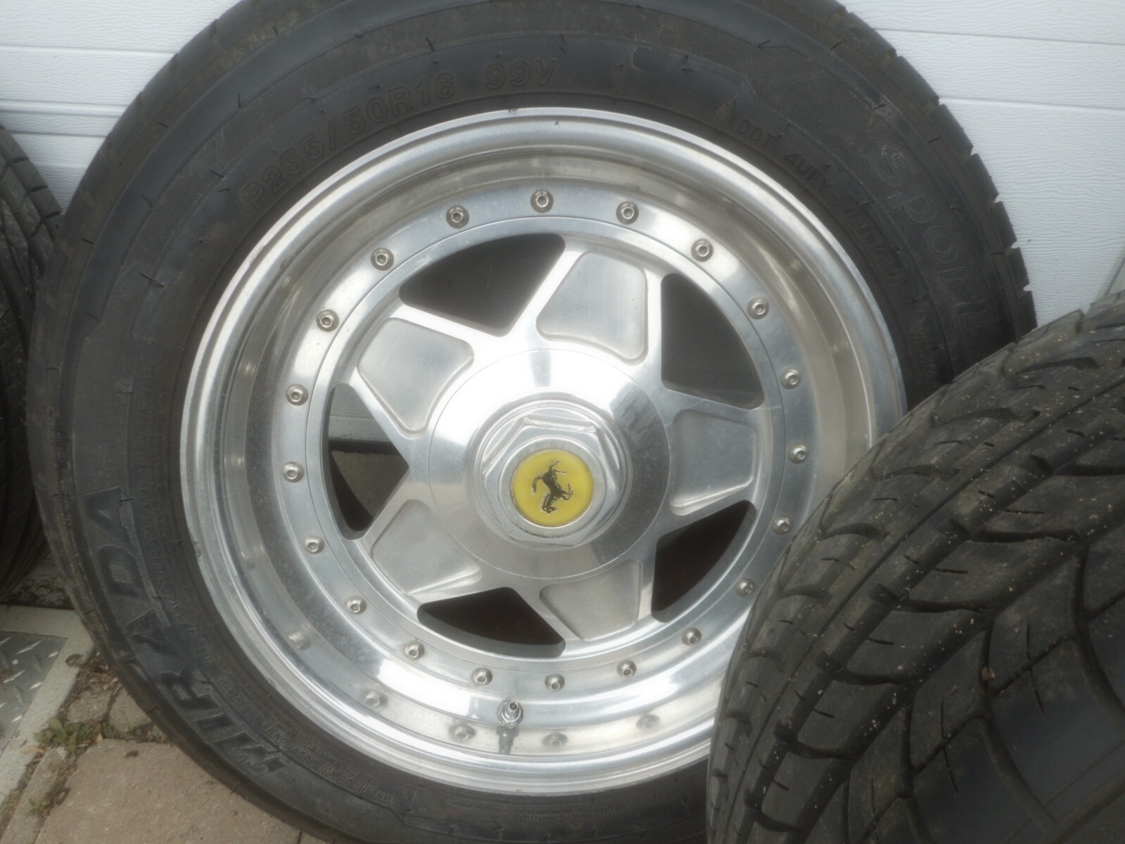 Ferrari Testarossa wheels