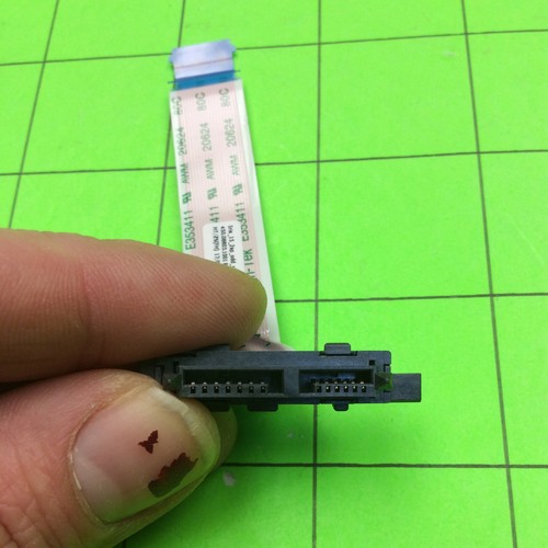 Dell Inspiron 15 (3552) Laptop Computer Coupling Connector 450.08803.1001 - Picture 2 of 4