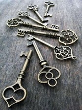 9pcs Large Skeleton Keys Vintage style Skeleton Keys Collection antiqued bronze