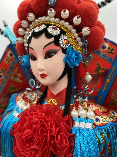 Chinese Traditional Peking Opera Doll Figurine - 15” Tall - Kyung, Silk Style - Picture 5 of 22