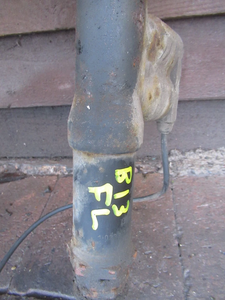 Bentley Mulsanne 1990 amortiguador puntal delantero izquierdo paseo activo Foto 2 de 3