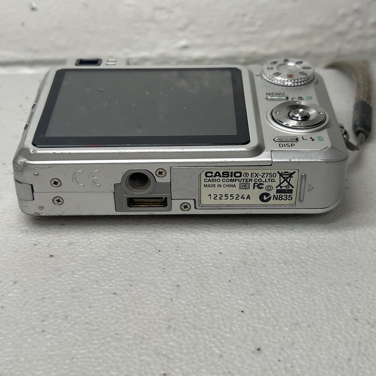 Casio Exilim Zoom EX-Z750 7.2MP Digital Camera Silver W