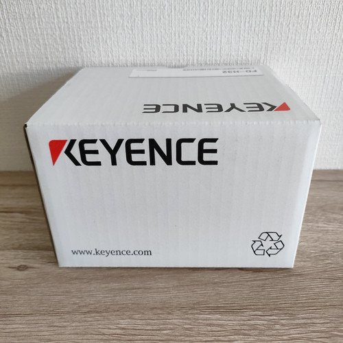 KEYENCE FD-H32 FD-HCB2 Flowmeter Clamp-on Flow Sensor NEW - Picture 7 of 10