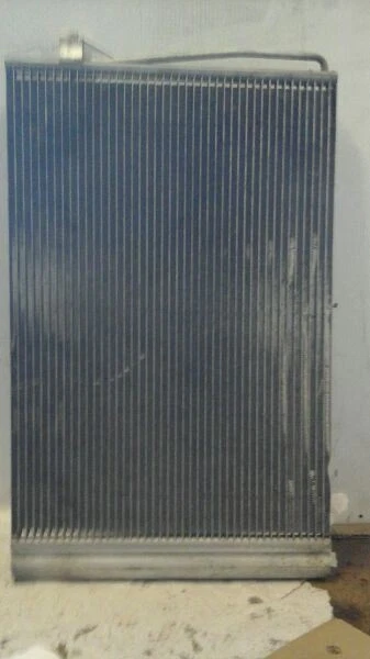 BMW 528I 2008 condensador de aire acondicionado Foto 2 de 4