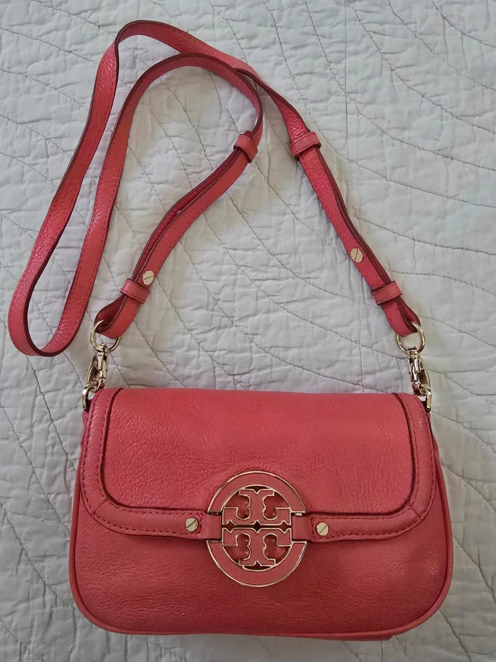 Bolso Bandolera Convertible Tory Burch Cuero Coral Plegable Amanda Foto 3 de 4
