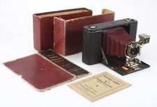 KODAK NO. 3 FOLDING HAWKEYE BURGUNDY BELLOWS, TORN BOX, ISSUES, AS-IS/cks/198419