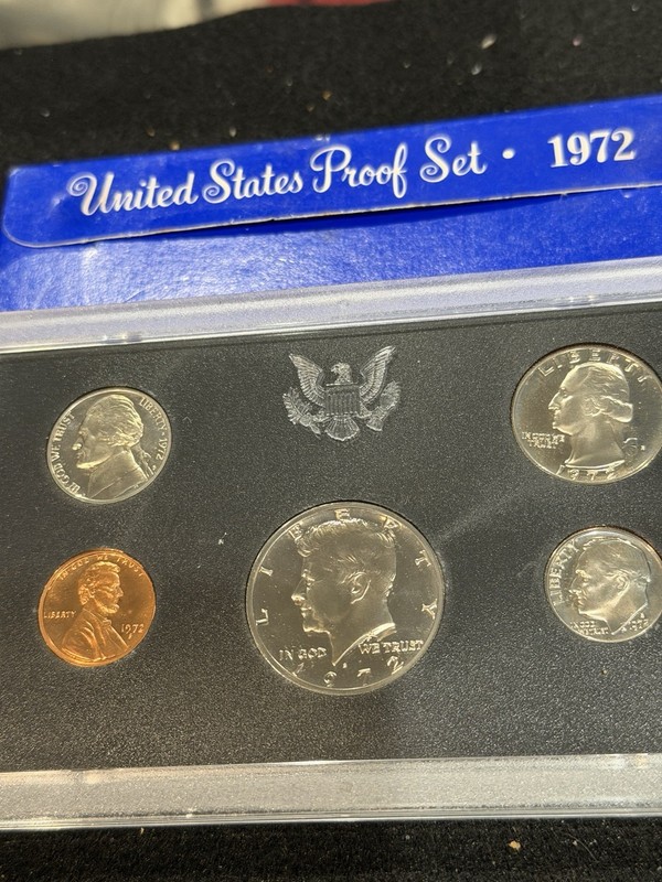 1972 S Gem Proof US Mint Set In OGP Over 50 years Old Check out How Nice 