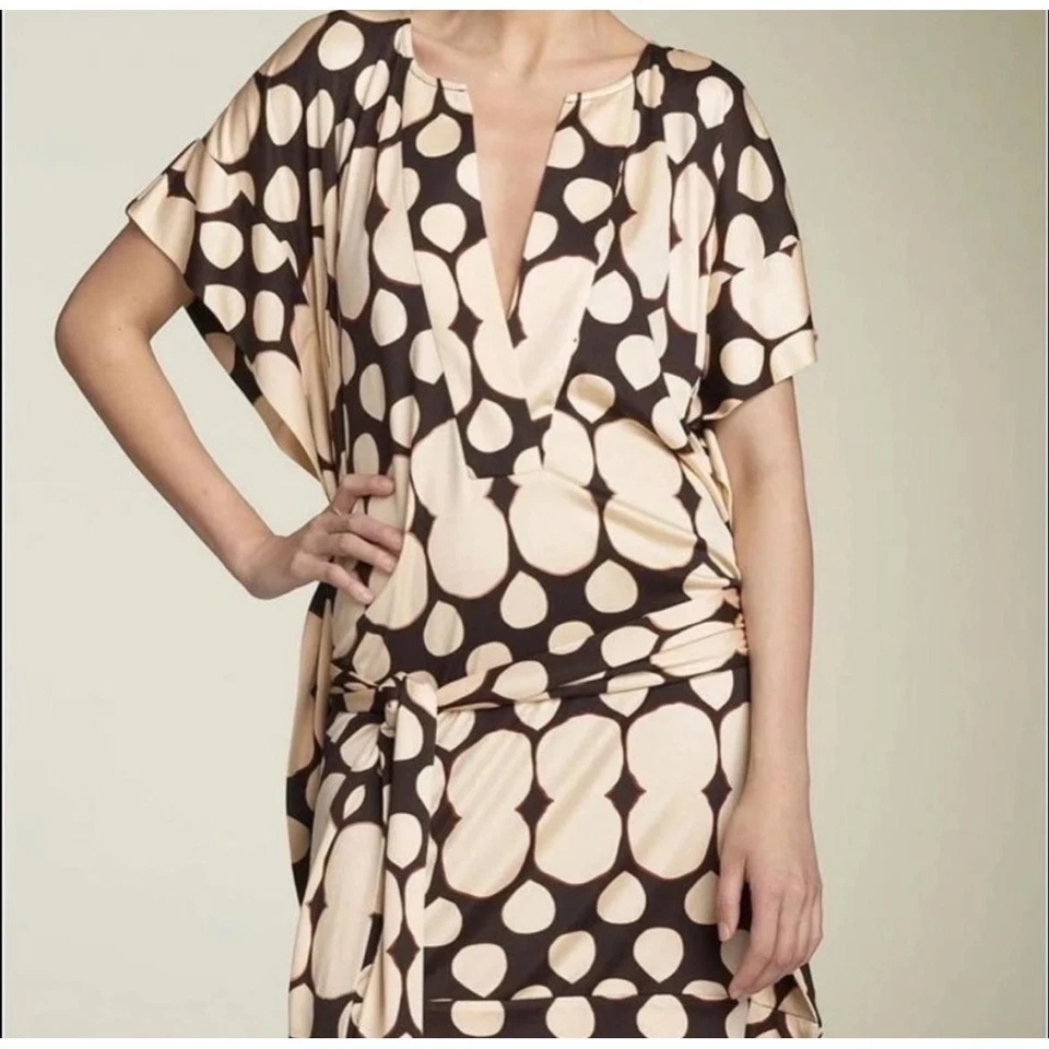 Diane Von Furstenberg Tuvallu Caftan Size 10 Tan Printed Belted Relaxed - Image 3 of 4