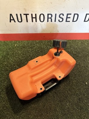 Tanaka TPH-270S Benzinmast Heckenschere Motorsense Kraftstofftank Montage