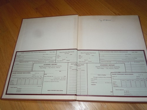 1943 MAINE TOWNSHIP HIGH SCHOOL YEARBOOK STANTON COOK - CHICAGO TRIBUNE & CUBS - Picture 2 of 11