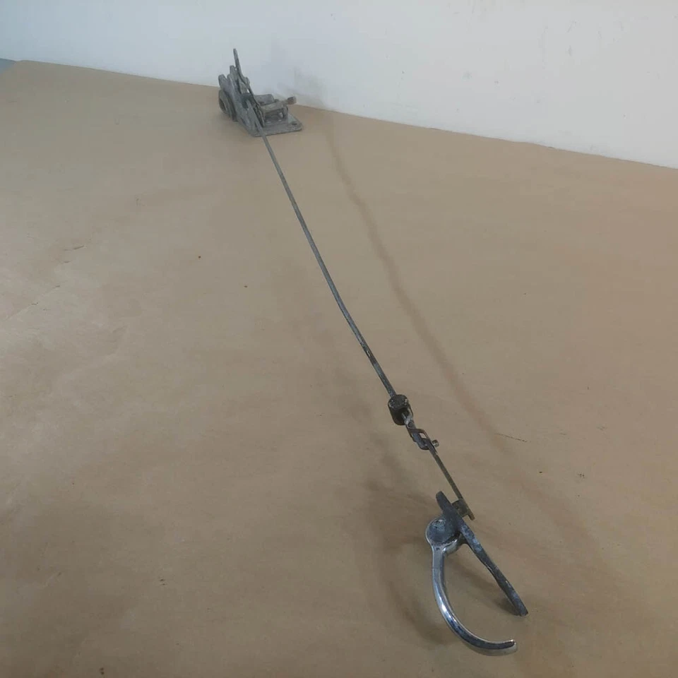 Mecanismo de manija de puerta izquierda delantera izquierda interior pontón Mercedes 220S 1951-66 fabricante de equipos originales Foto 4 de 4