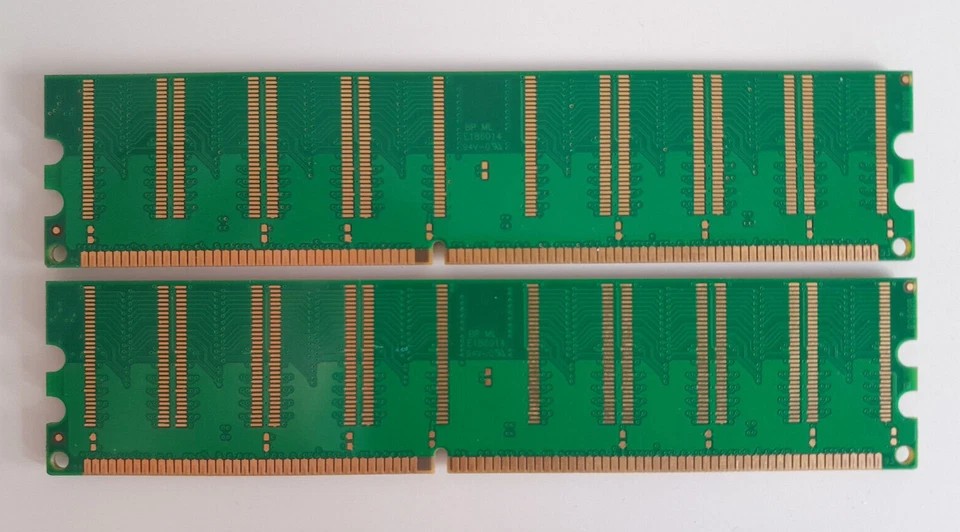 Crucial CT6464Z335.M8TFY 2x512MB (1GB) DDR1-333 RAM - Image 3 of 3