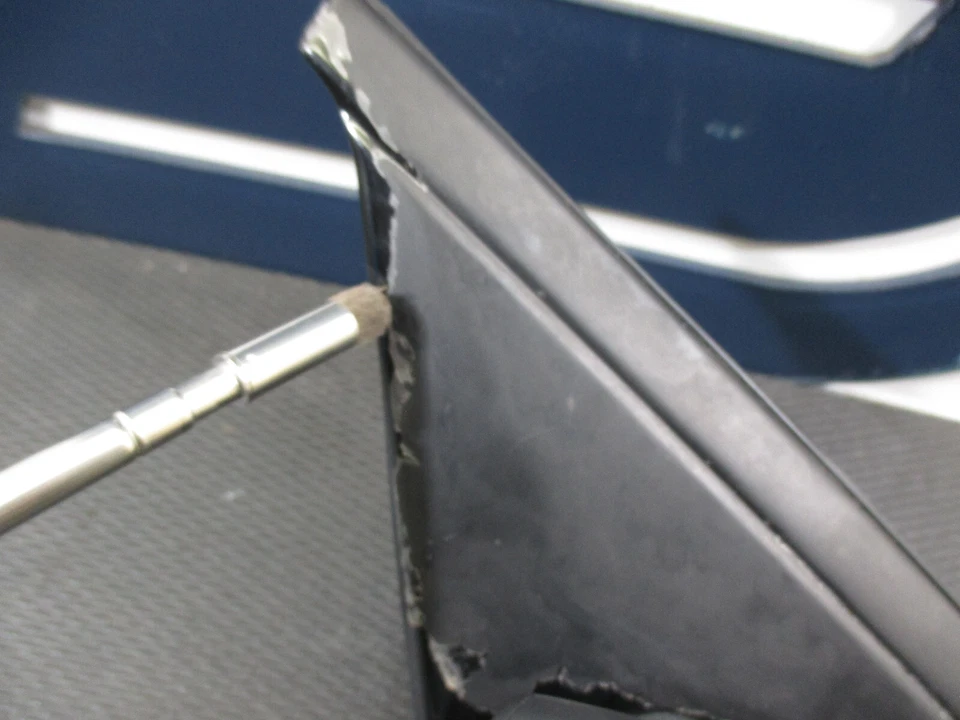 Espejo retrovisor lateral para puerta de pasajero derecho Plymouth Laser 1992 (manual) (defectos: desvanecimiento, pelado) Foto 4 de 4